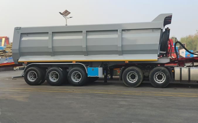 3 Axle Dump Semi Trailer for Sale in Mozambique (1).jpg